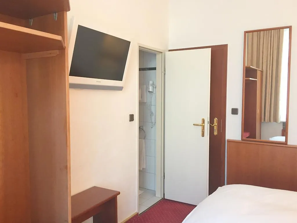 Hotel Bismarck Duesseldorf 3*, Dusseldorf Germany
